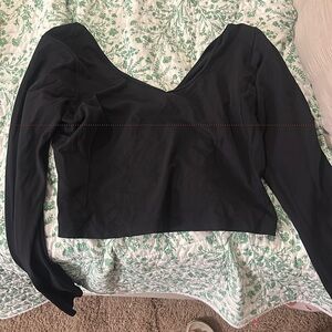 Lulu long sleeve v neck